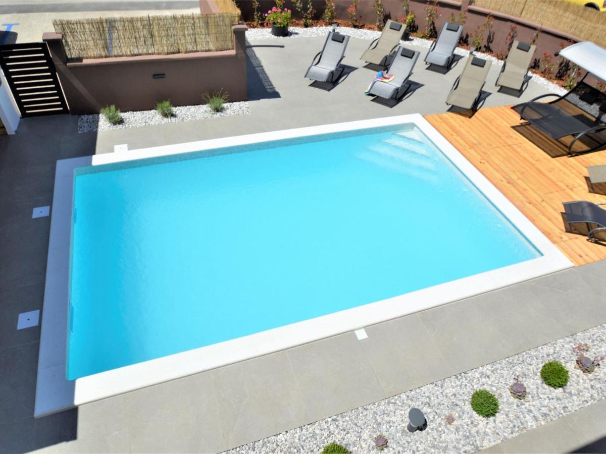 Holiday Home House Eric&Paolo By Interhome Пула Екстериор снимка