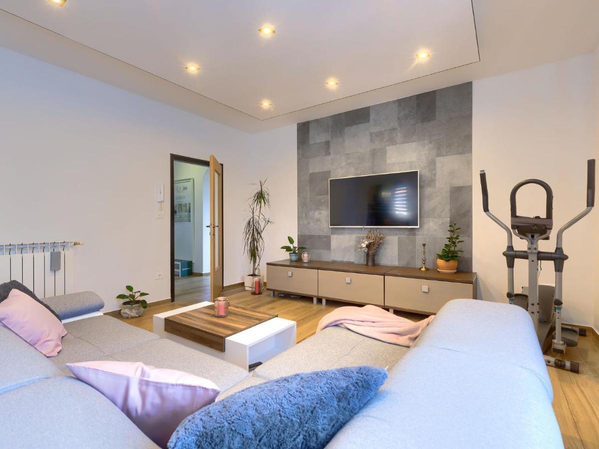 Holiday Home House Eric&Paolo By Interhome Пула Екстериор снимка