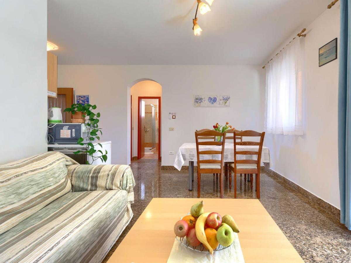 Holiday Home House Eric&Paolo By Interhome Пула Екстериор снимка