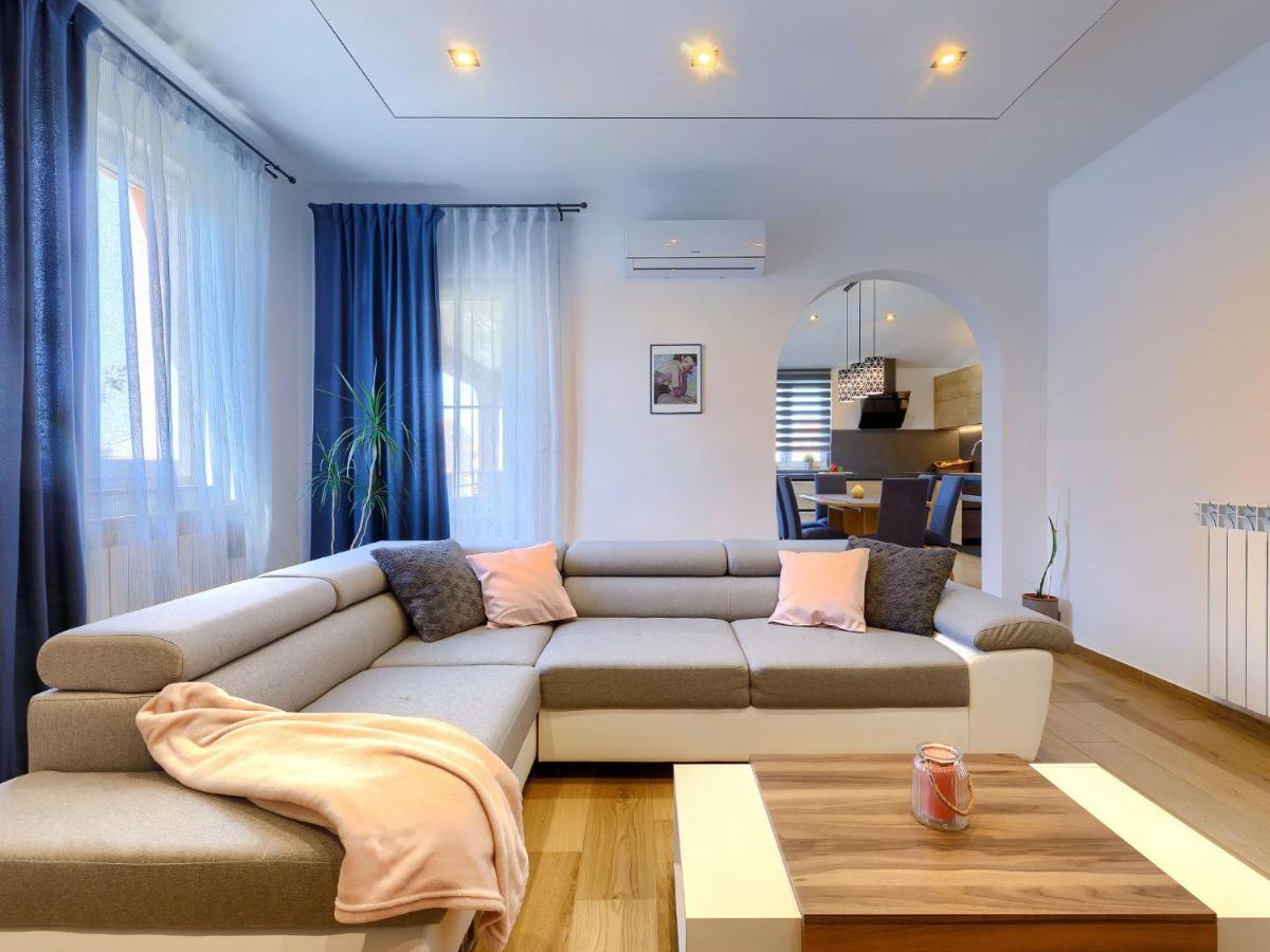 Holiday Home House Eric&Paolo By Interhome Пула Екстериор снимка