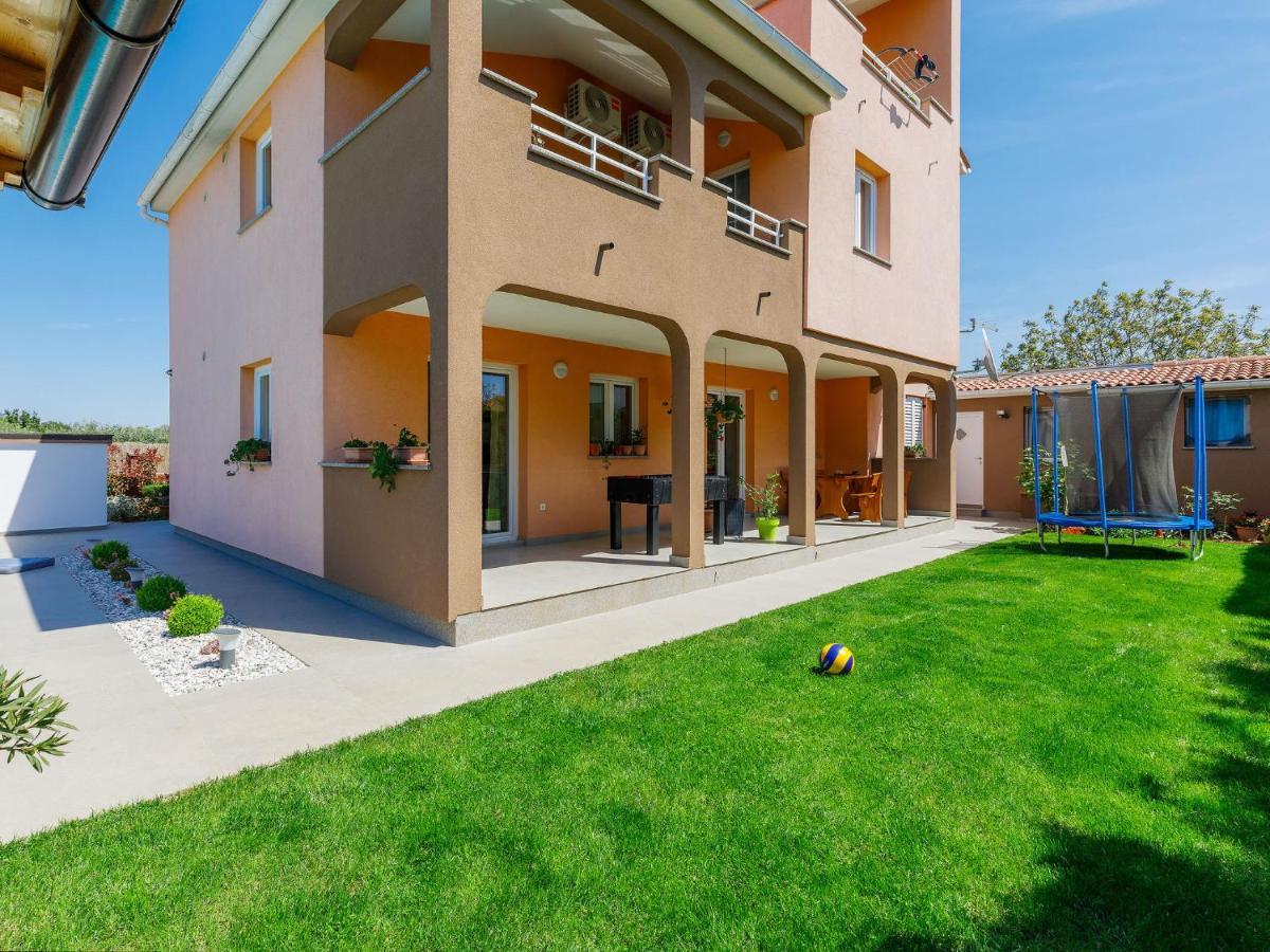 Holiday Home House Eric&Paolo By Interhome Пула Екстериор снимка