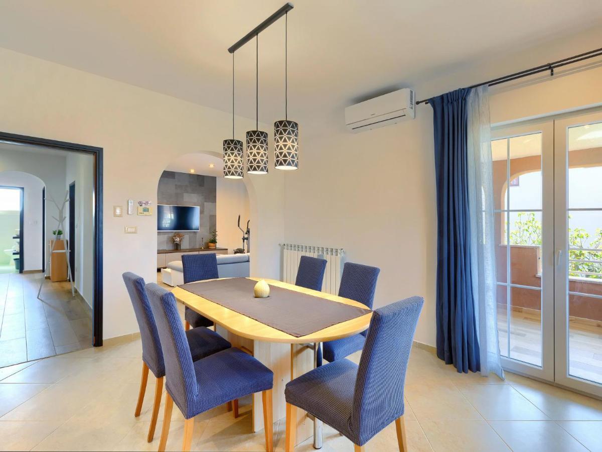 Holiday Home House Eric&Paolo By Interhome Пула Екстериор снимка